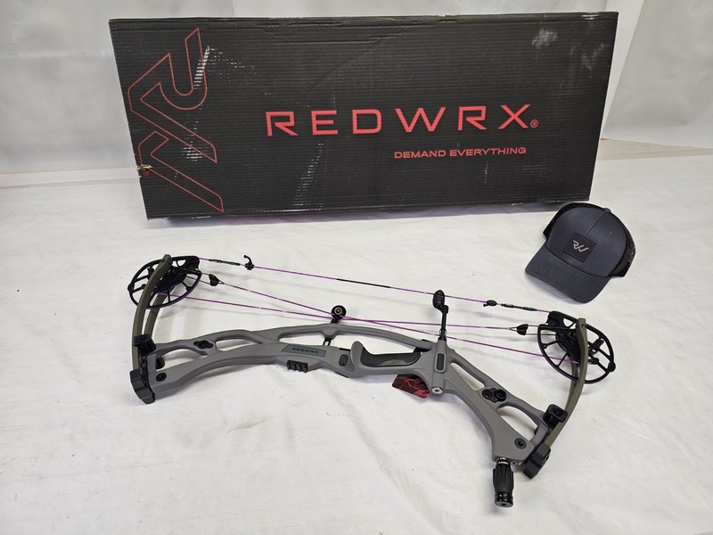Hoyt RX-9 55 - 65lbs/25" - 30"/Tombstone Riser/Wilderness Limbs w/ Purple...