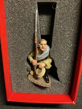 KING AND COUNTRY FW207 RUSSIAN SOLDIER KNEELING RETIRED