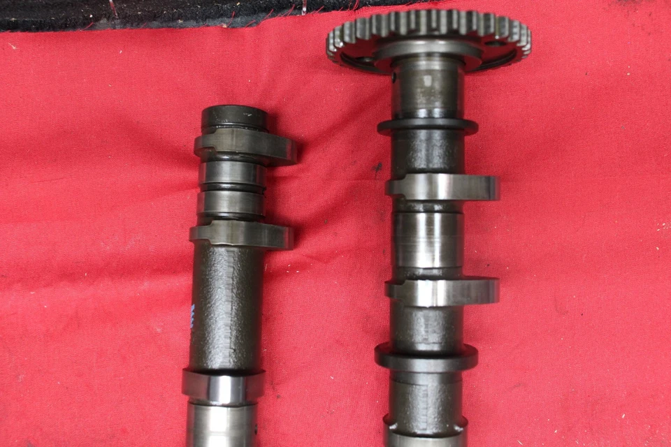 05-06 Árbol de levas de escape y admisión Suzuki GSXR 1000 #5606 T-6  Foto 4 de 4