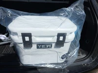 Yeti Roadie 20 Hard Cooler White