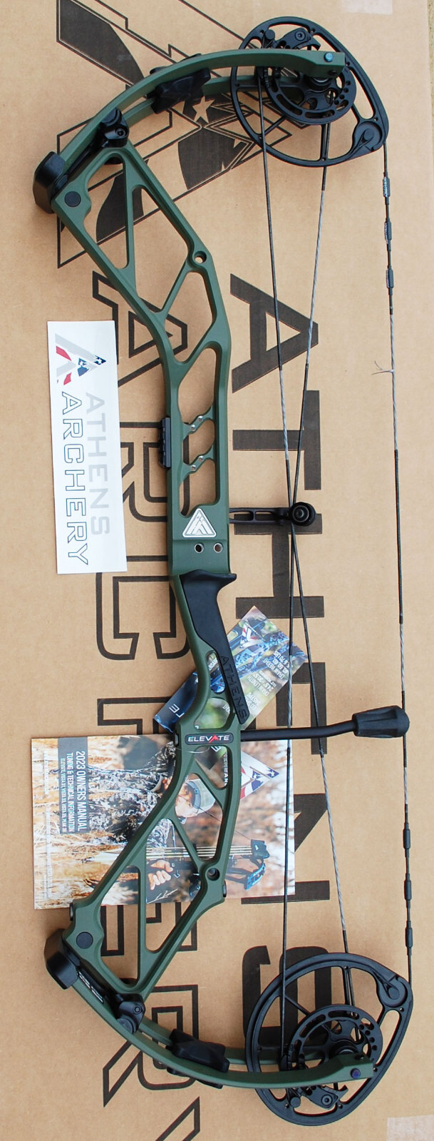 Athens Archery Compound Bow Elevate Green 70 lb 2730.5 draw Right Hand
