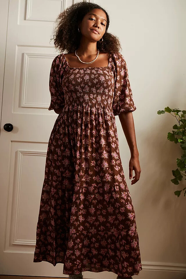 UO Lottie Chocolate Floral Tie-Back Midi Dress Printed Smocked Puff ...