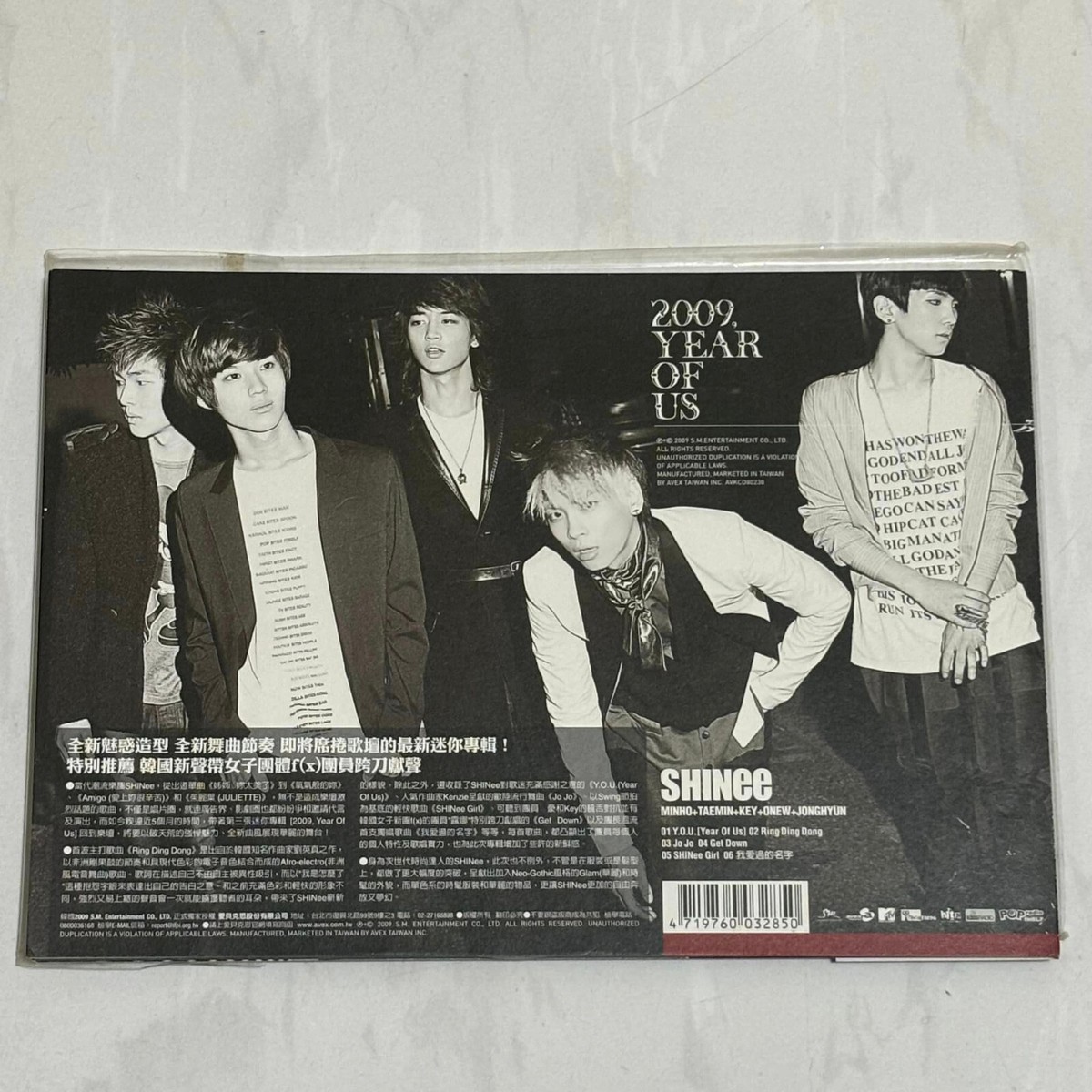 Shinee 3rd Mini Album 2009 Year Of Us Taiwan OBI CD + 40-P Book +