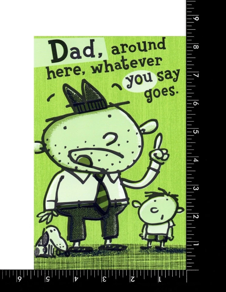 Divertida tarjeta del día del padre para papá verde en una oreja de American Greetings + sobre Foto 3 de 4