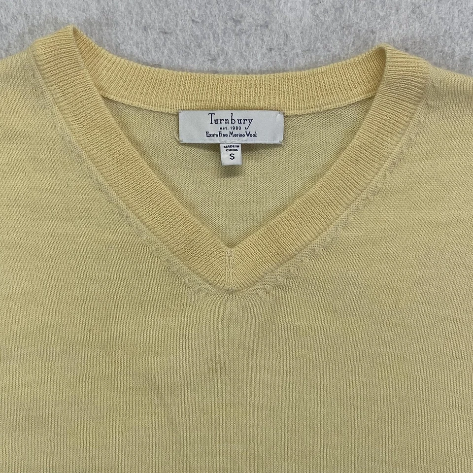 Suéter Turnbury Para Hombre Pequeño Amarillo Extra Fino Lana Merino Cuello en V Pullover Foto 4 de 4