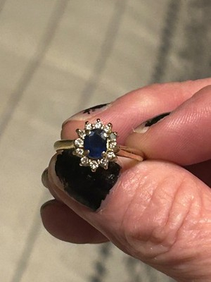sapphire ring size 6 called a daisy ring with diamonds
