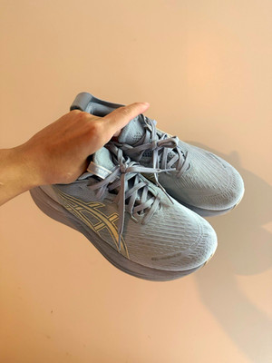 ASICS womans Low Top Lace-Up Gray Athletic Sneaker Rubber Outsole Cel-nimbus27