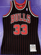 Authentic Scottie Pippen #33 Mitchell & Ness 1995-1996 Chicago Bulls Jersey 40