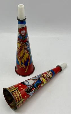 Lot 2 trompettes à sifflet en tôle Cow-Boy & Girl Tin Toy Japan n°2, 1950/60’s - Photo 1/4