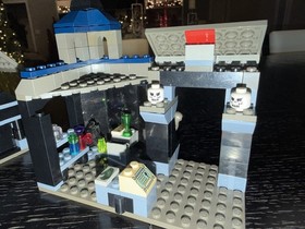 LEGO (4720) Harry Potter: Knockturn Alley 100% Complete w /Instructions No Box