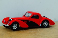 1:43 SCALE SOLIDO 1939 BUGATTI TYPE 57S ATLANTE COUPE. Good condition, loose.