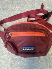 Women's Patagonia Ultralight Black Hole Hip Pack One Size Fuchsia Orange