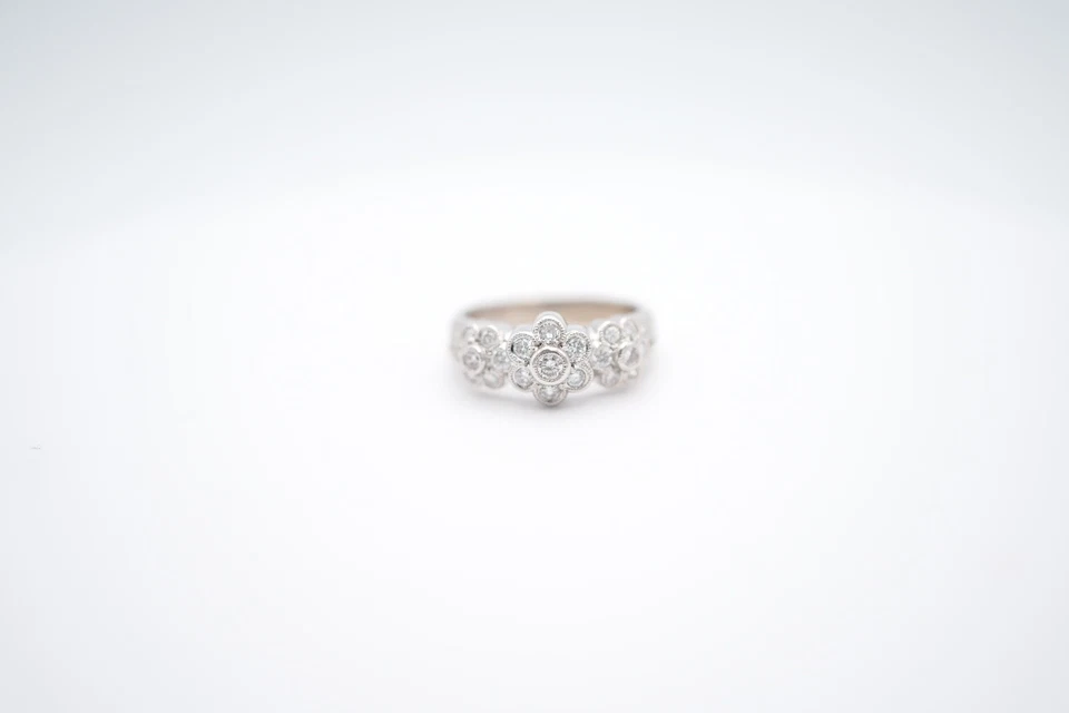 14K White Gold Diamond Triple Flower Bezel Set Ring Size 5 - Image 2 of 4