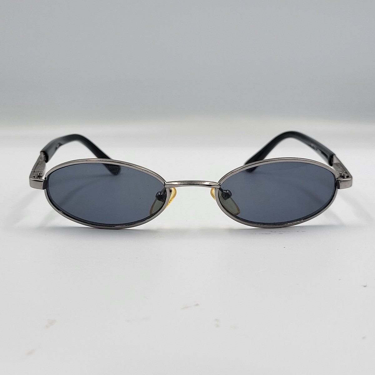 RARE VINTAGE GIANNI VERSACE VERSUS SIDE LOGO GUN METAL MATRIX