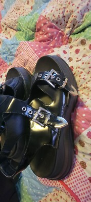 New Lamoda chunk sandals