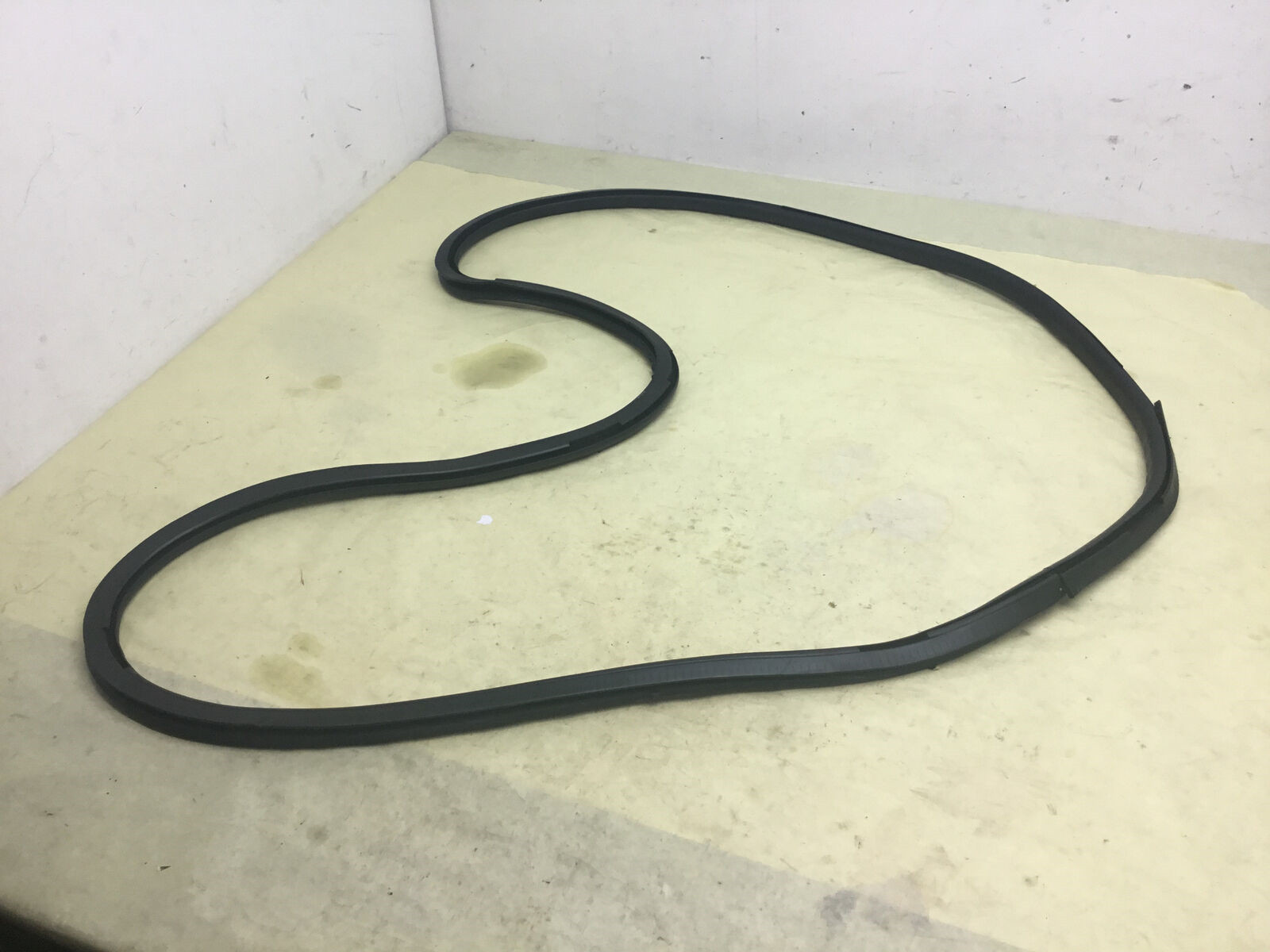 Bentley Flying Spur W12 Front Left Door Weather Strip Seal Rubber 13-18 :Y