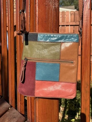 The Sak Patchwork Leather & Suede Crossbody Hobo Bag Boho Chic Slouchy Retro - Image 1 of 4