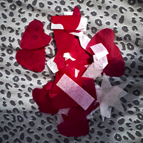 Red Tour authentic confetti
