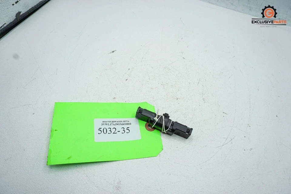 11-18 Volkswagen Jetta OEM Aerial Antenna Disturbance Filter Suppresor Unit 5032 - Image 3 of 4