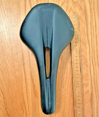 Fizik Vento Antares R3 Saddle - Kium, 140mm, Black -- New