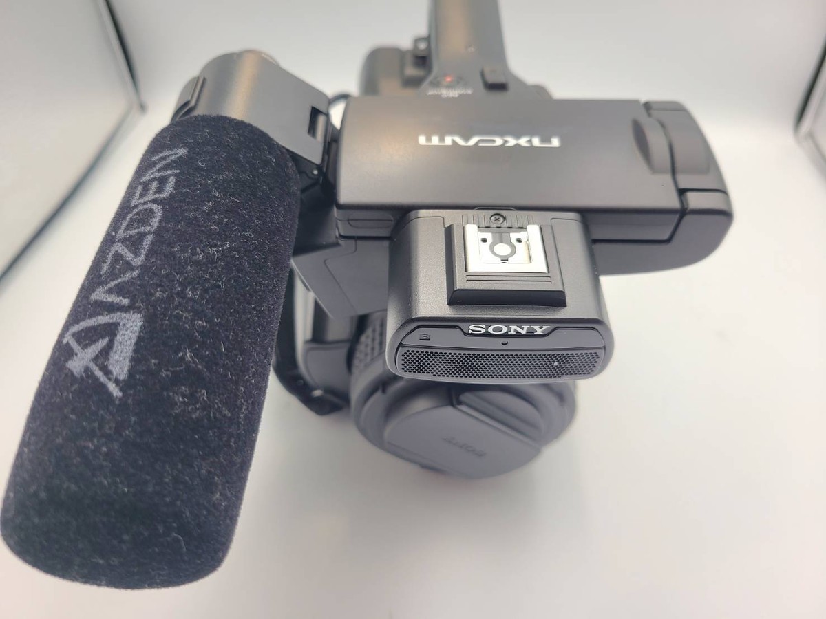 Sony HXR-NX100 NXCAM Professional Camcorder w/ Bag, MIC, Battery