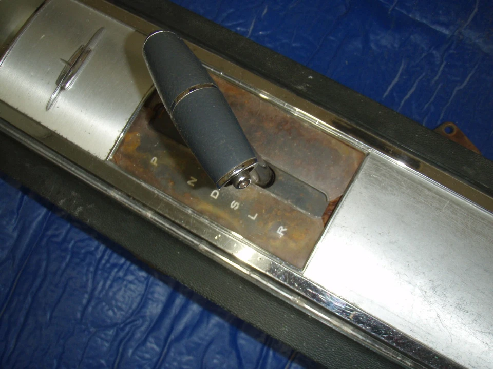 Oldsmobile 63 64 65 1963 1964 1965 OLDS Starfire Jetstar 98 88 consola central Foto 2 de 4