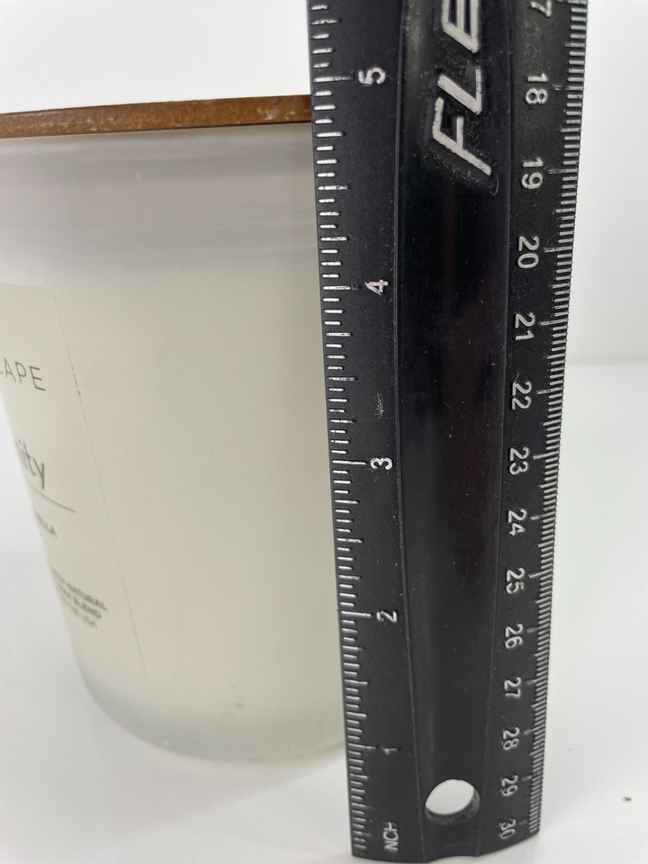 Aromascape Serenity Almond Vanilla Candle Essential Oils Soy Wax Wood