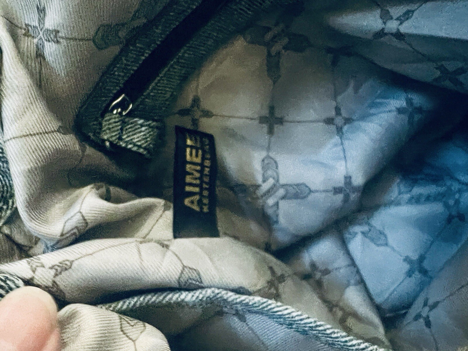 Foto 21 di 24