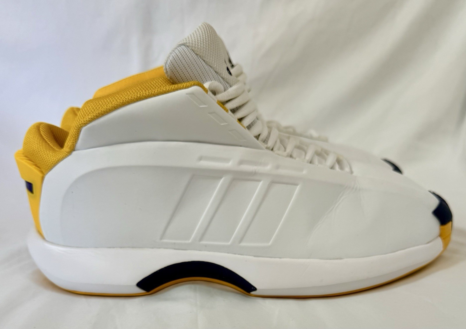 NICE!! Adidas Crazy 1 - Lakers Home (2022) - Men’s Size 11.5 - GY8947 thumbnail 4