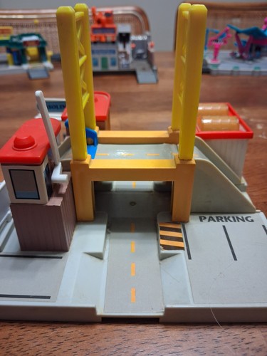 Playset ponte a pedaggio Galoob Micro Machines 1991 serie Hiways & Byways - Foto 3 di 7