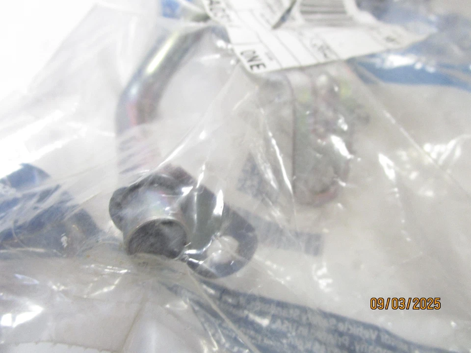 Genuine Ford OEM 6E5Z-7A031-A Outlet Tube Foto 4 de 4