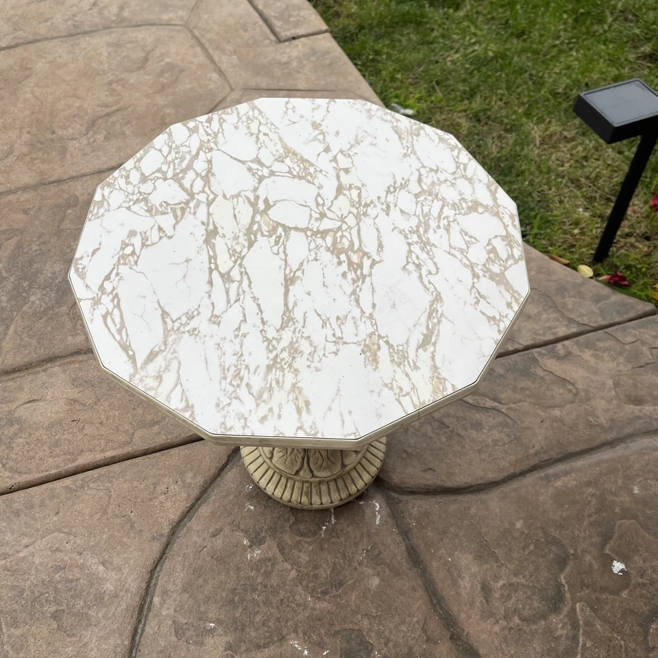 Mesa de mármol sintético vintage base querubín soporte Hollywood Regency figura Cupido bebé Foto 3 de 4