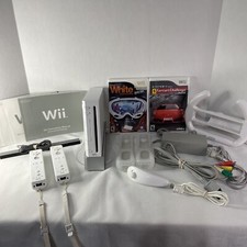 Wii Console Bundle 2 Remotes, 1 Nunchuck, 2 Games-Ferrari Challenge, Shaun White