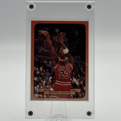 NBA カード　23.JORDAN Michael Jordan “Living Legend” Basketball Card Bulls #23 Iconic