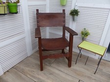Fauteuil style médiéval / trône ancien espagnol bois et cuir