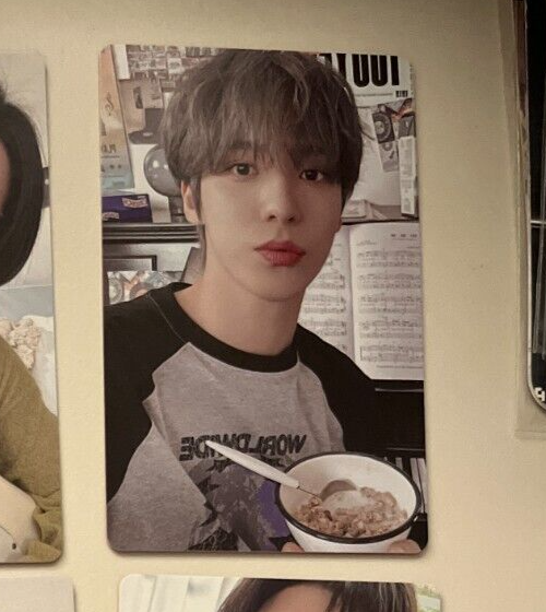 YUNHO Official Authentic Photocard ATEEZ [2025 SEASON'S YUNHO Official Authentic Photocard ATEEZ [2025 SEASON'S