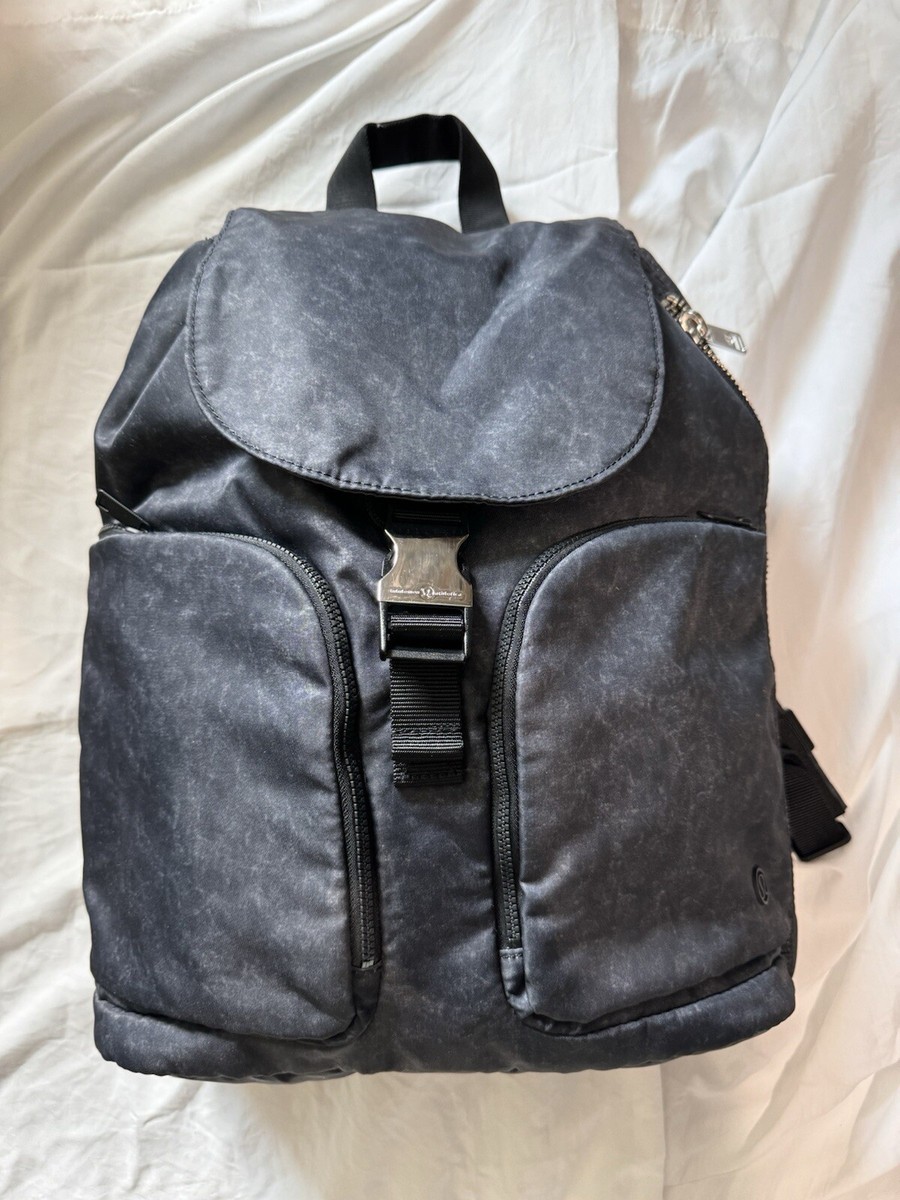white lululemon everywhere bag White opal lululemon everywhere belt bag