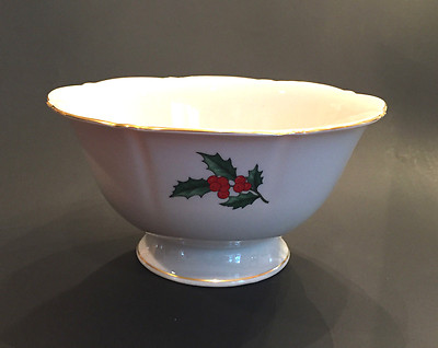 PICKARD Fine China HOLLY Serving Bowl Gold Trim Berry Christmas  Pedestal