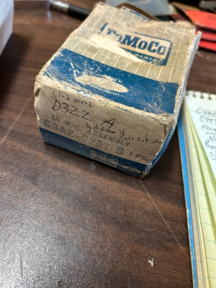 NOS FORD 1961-62 THUNDERBIRD RH REAR WHEEL CYLINDER C3AZ-2261-B - Image 3 of 4