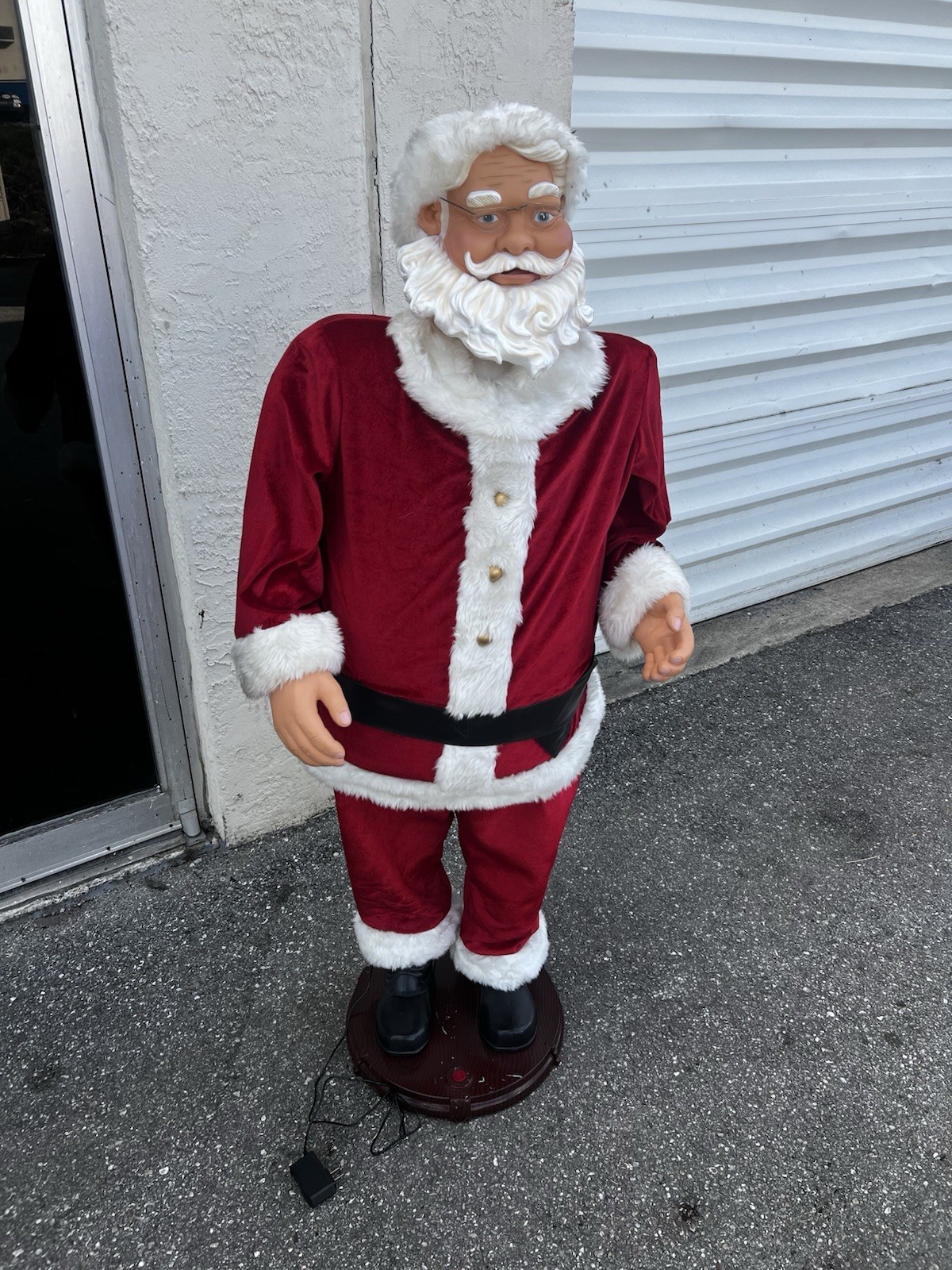 Gemmy 4 Foot Life Size Xmas Santa Claus Animated Singing Dancing Swinging READ
