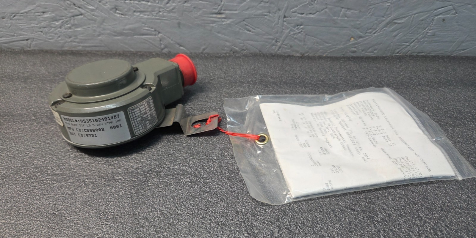 Hollow Shaft Encoder 1" Bore Dynapar HS351024814B7, 5-26V
