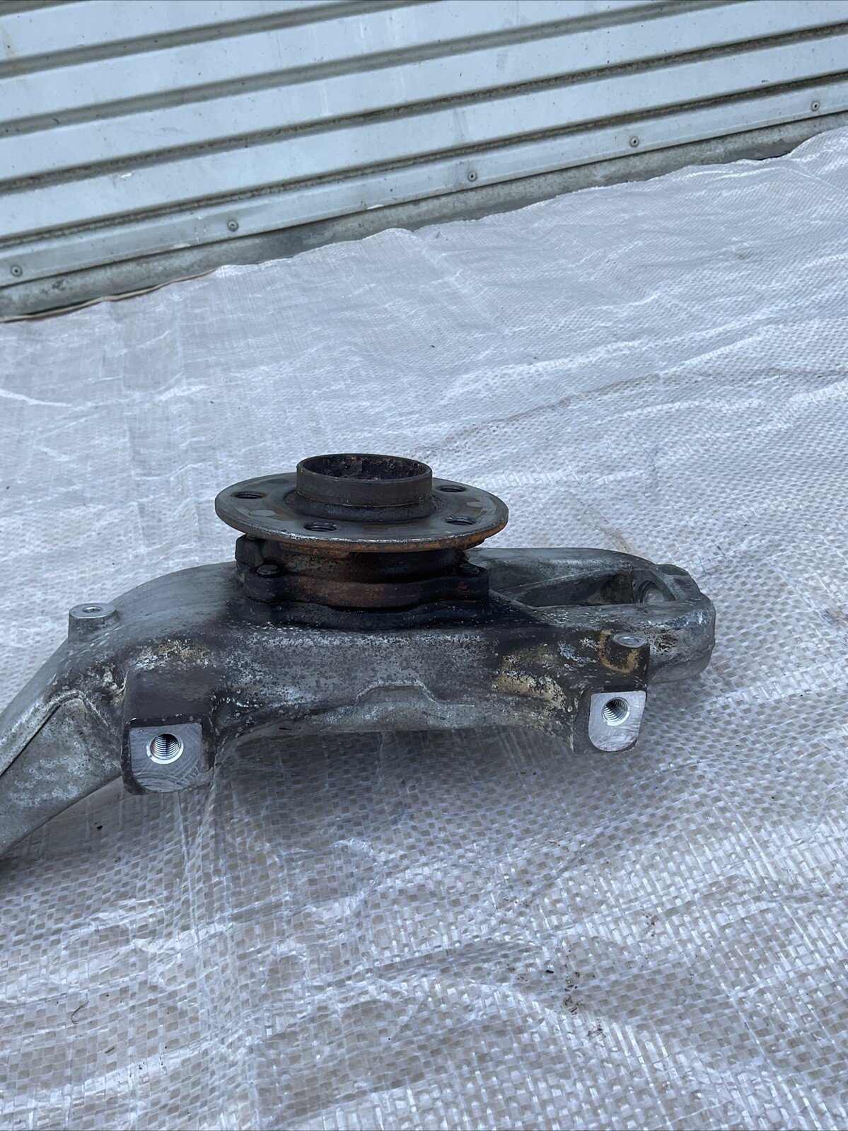 2014 - 2017 MASERATI QPORTE GHIBLI FRONT LEFT SPINDLE KNUCKLE HUB BEARING OEM