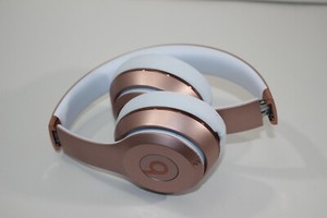 beats headphone rose gold
