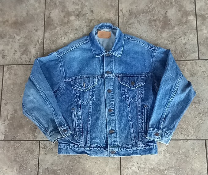 80s Levi's カツラギ トラッカージャケット USA製 38 VTG 80s USA Levis 70507 0214 Blue Medium Wash Denim Trucker Jacket