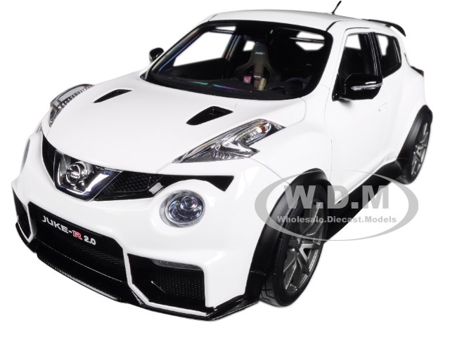 NISSAN JUKE R 2.0 WHITE 1/18 MODEL CAR BY AUTOART 77456 | eBay