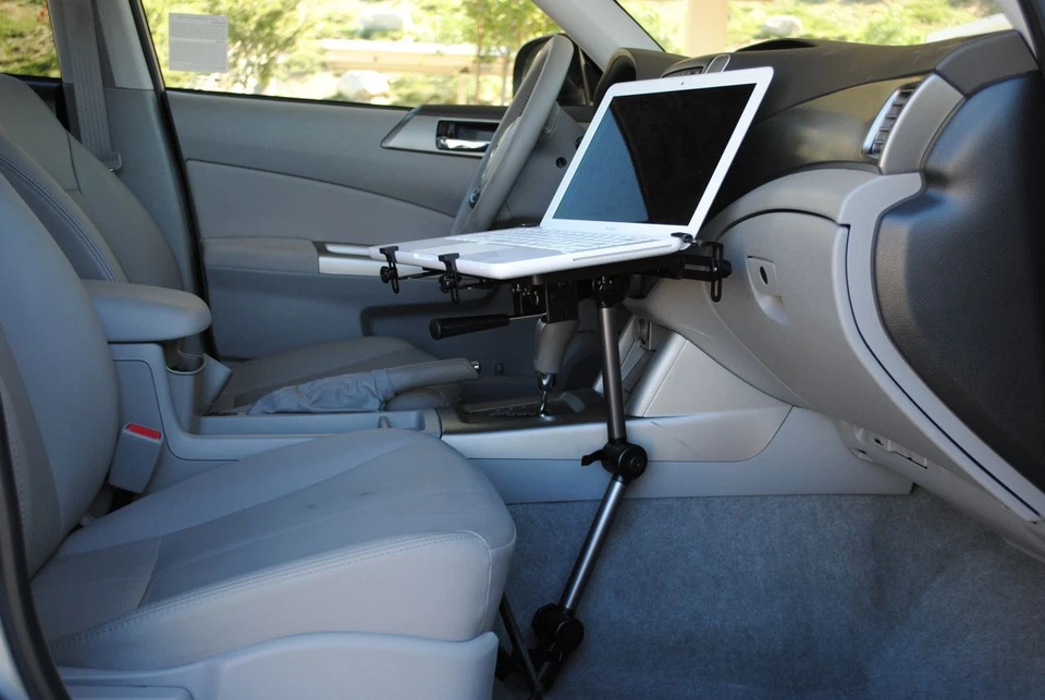 Mobotron Standard Universal Vehicle Mount for 10"-17" Laptops & Tablets - Ref - Image 4 of 4