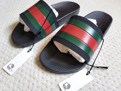 NIB GUCCI Pursuit Stripes BLACK Pool Slides Mens - Gucci Web  display picture 3