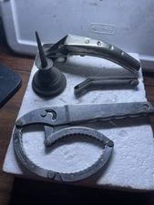 A lot of Auto tools V T G TURHEY oil filter wrench / KD tools fuel gauge#163 /  