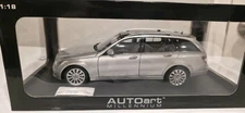 AUTOart 1/18 Mercedes-Benz C-Class T-Modell S204 Elegance Wagon Silver 76266