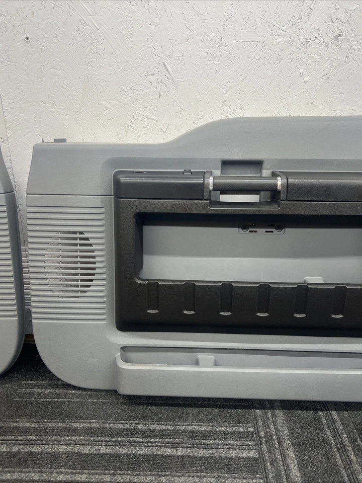 2011 - 2016 Ford F350SD Passenger RH Right Steel Gray-1S Front Door Trim Panel - Image 2 of 4